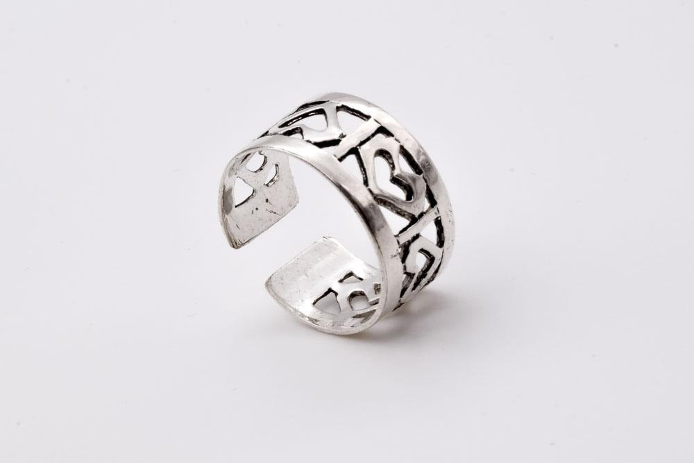 Sterling Silver 925 Heart Carved Band Ring