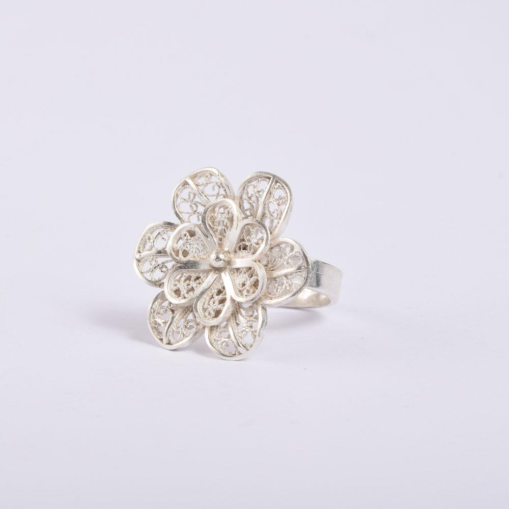 Goergeous Sterling Silver Filigreed Double Flower Ring